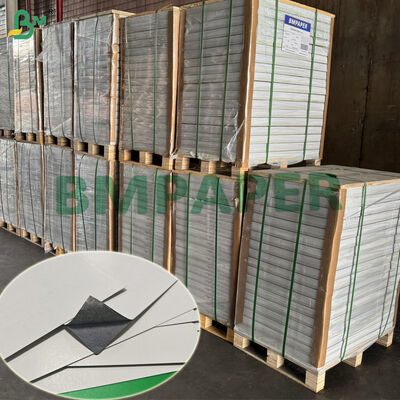 300GSM 310GSM Игровая карточная доска Гладкая поверхность Черное ядро 640 x 900 мм