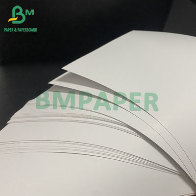 Штейновый покрытый размер 635mm x 900mm глянцевой бумаги 80G 90G 100G 115G C2S