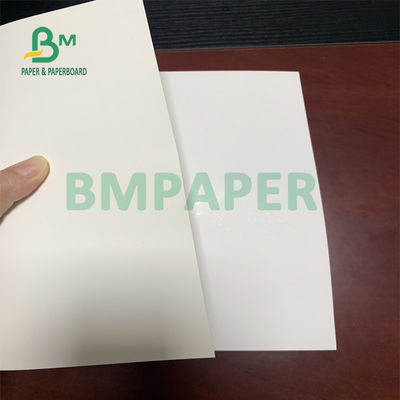 сопротивление 700mm x 1000mm Paperboard 210gsm 230gsm C1S твердое складывая