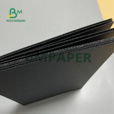 Чернота гофрирует лист картона e каннелюру на упаковка 502mm x 693mm коробки