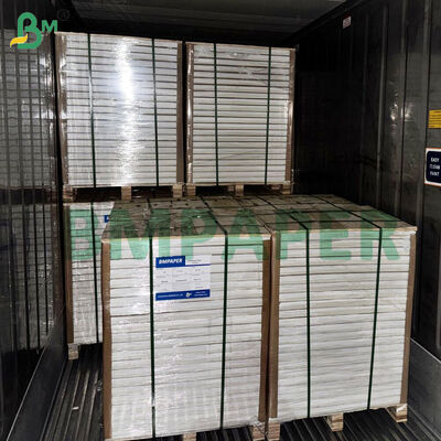 Голубая белая бескарбоновая бумага для чеков в сфере финансов и банковского дела