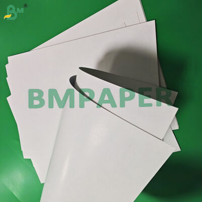 300GSM 310GSM Игровая карточная доска Гладкая поверхность Черное ядро 640 x 900 мм